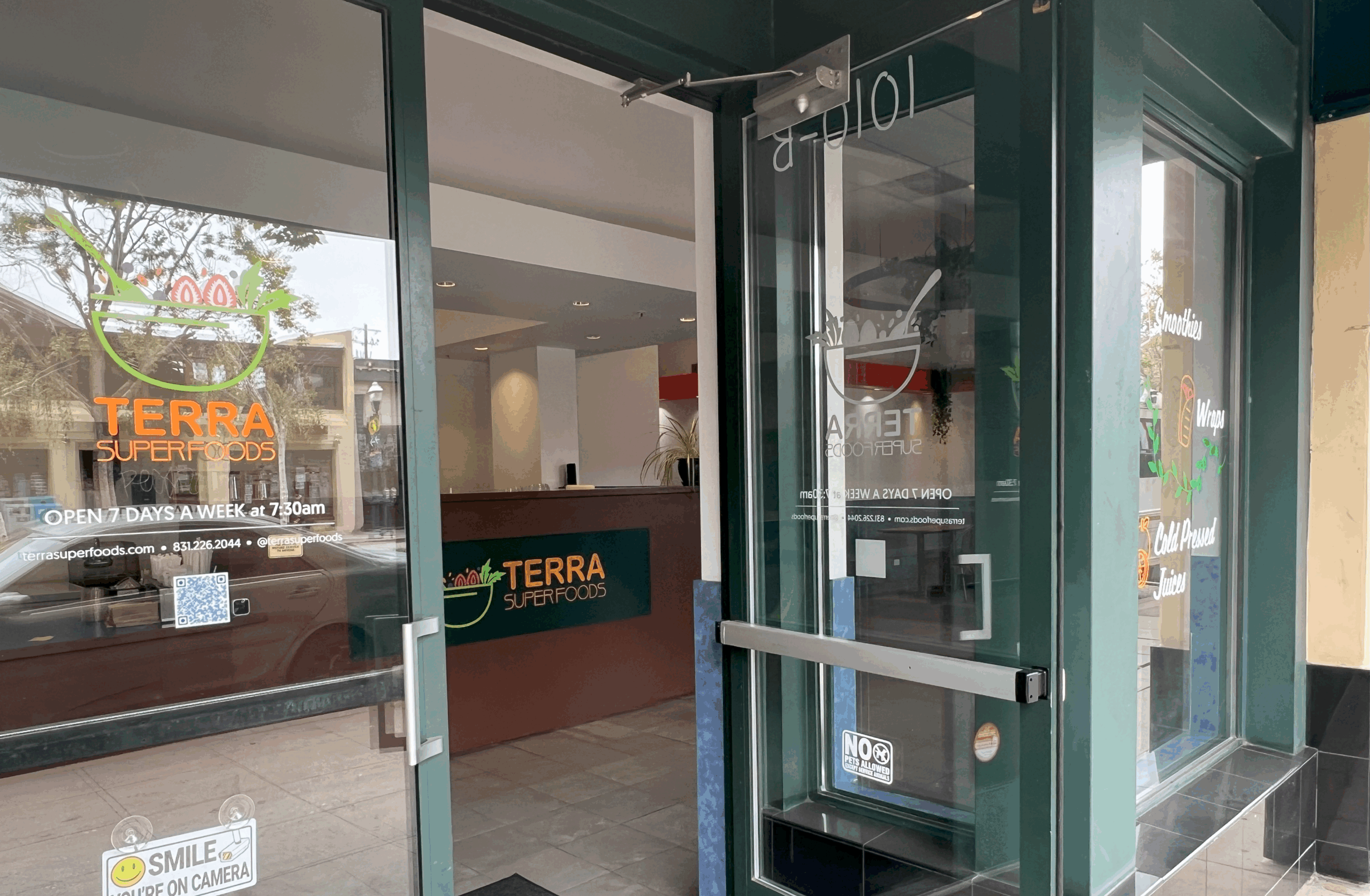 Santa Cruz Store